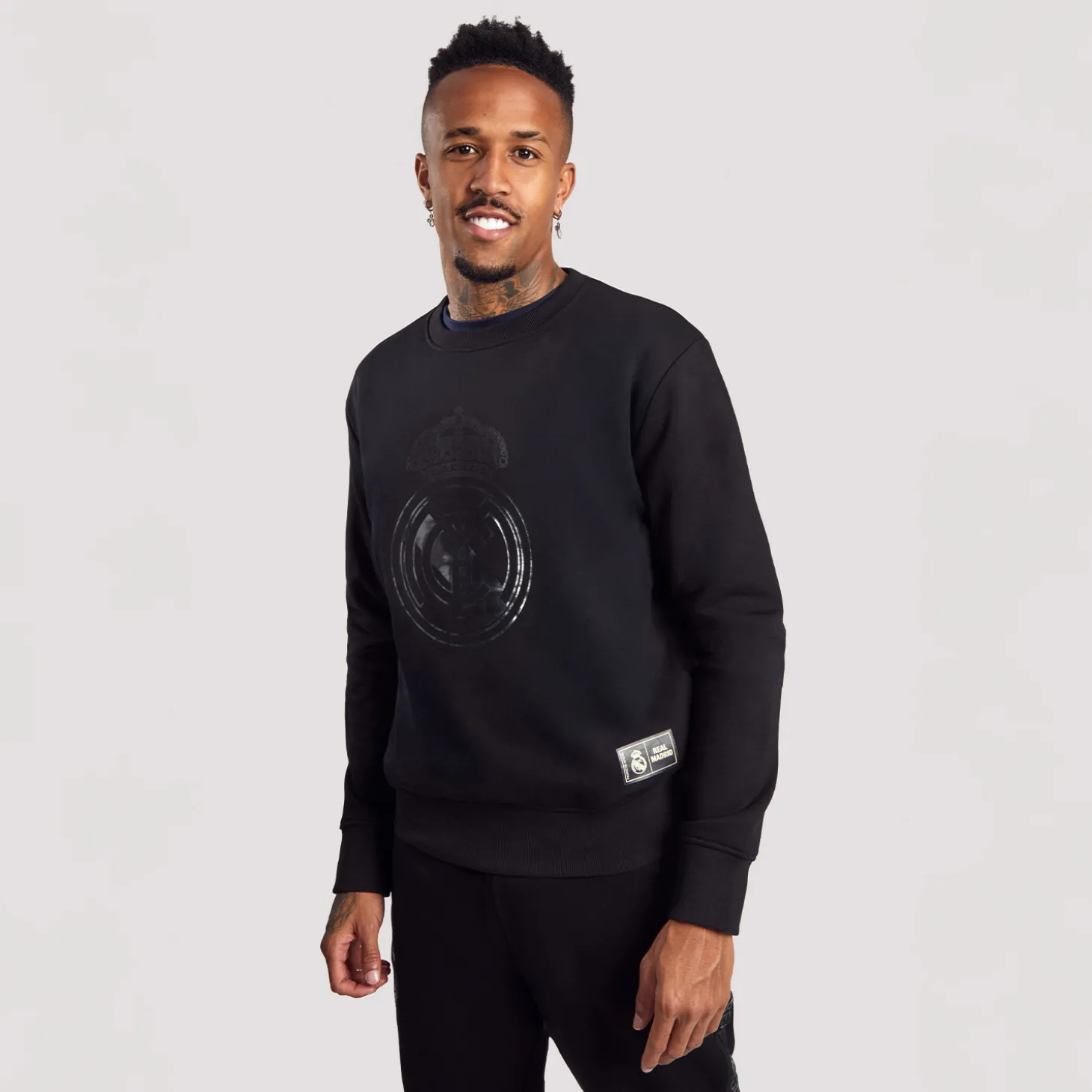 MBA Solutions Sweatshirts^Mens Blackout Sweatshirt Crest Black Real Madrid